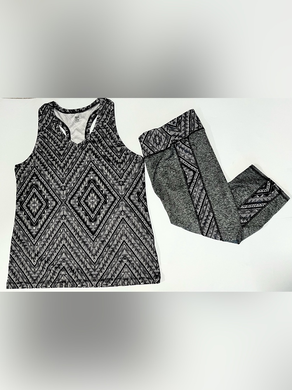 Everlast Sport Active Wear Set Tank & Capri Leggings XL Walking Yoga Workout